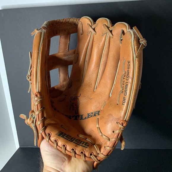 Regent “The Rustler” RHT Handcrafted Top Grain Cowhide Baseball Glove #03850 - Picture 5 of 5